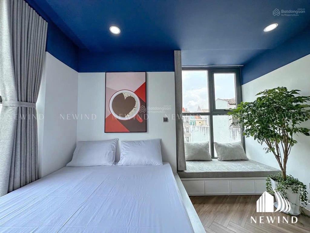 Căn hộ studio full nội thất cửa sổ lớn thang máy đường trần hưng đạo gần cầu nguyễn văn cừ quận 5