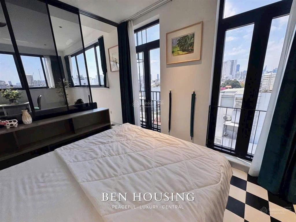 Căn hộ 1 phòng ngủ full nội thất cửa sổ thoáng mát đường hai bà trưng quận 1 gần nhà thờ tân định
