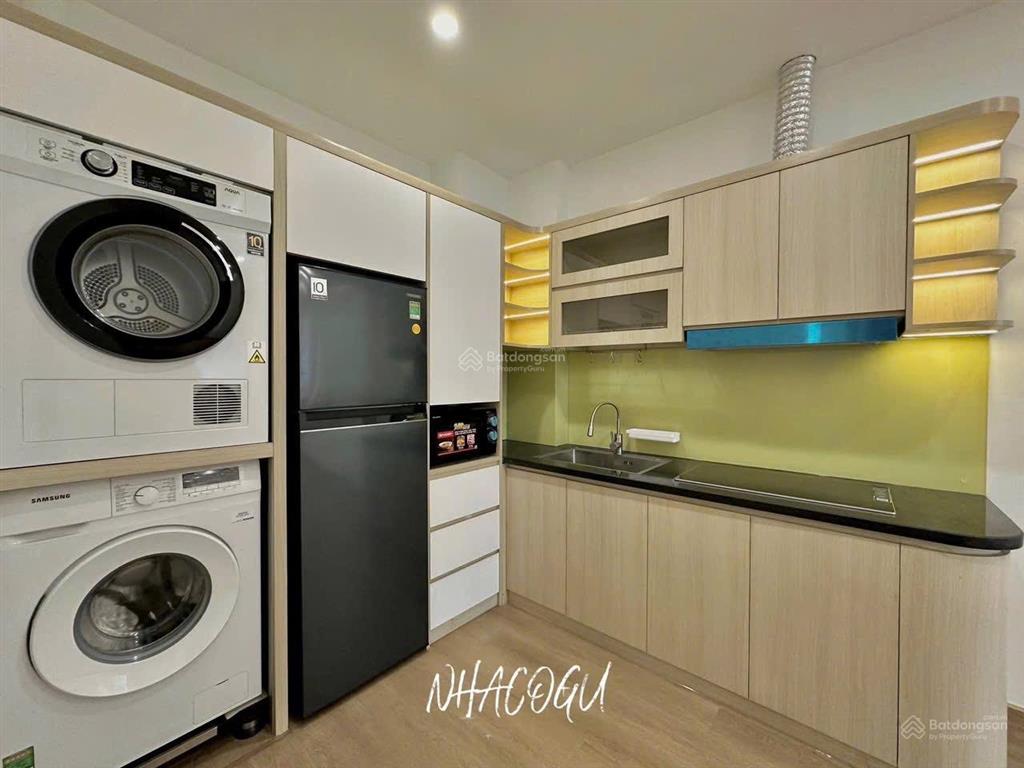 Căn hộ 2pn 2wc full nội thất ban công thoáng đường hai bà trưng quận 3 gần nhà thờ tân định