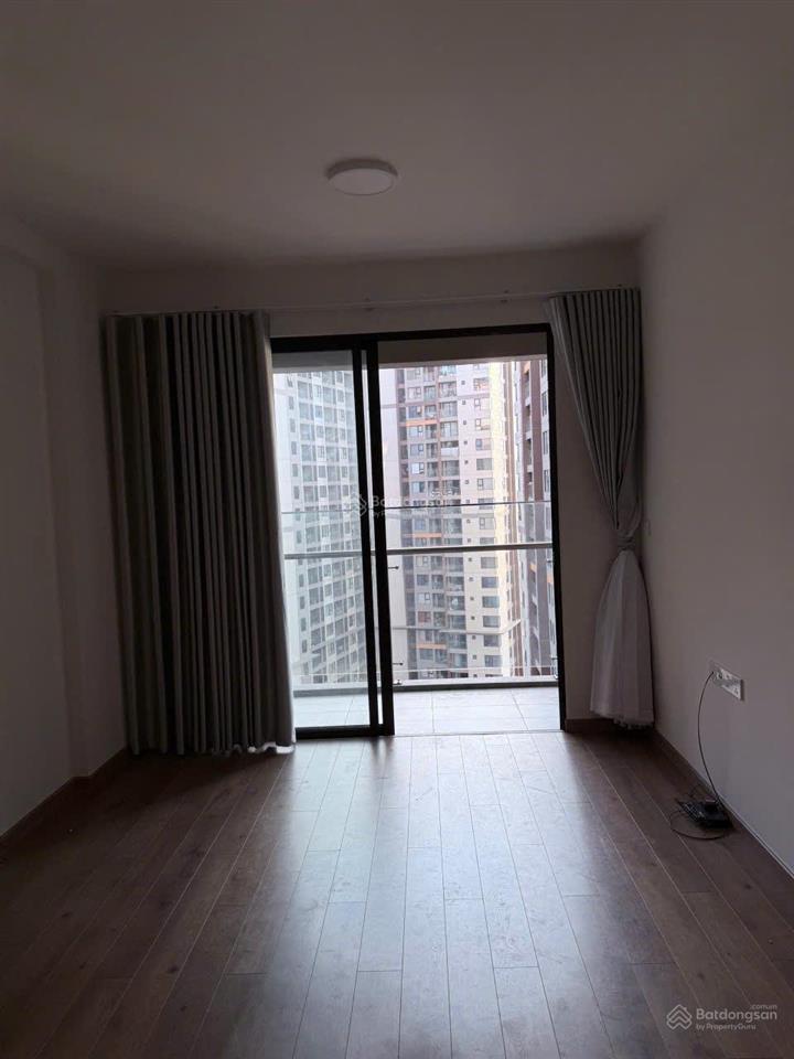 Cho thuê căn hộ akari city võ văn kiệt 2 phòng ngủ, 1 nhà vệ sinh đẹp keng nhà mới