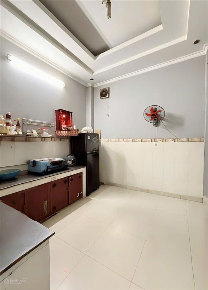 4 tầng hẻm xe hơi  1 căn ra mặt tiền