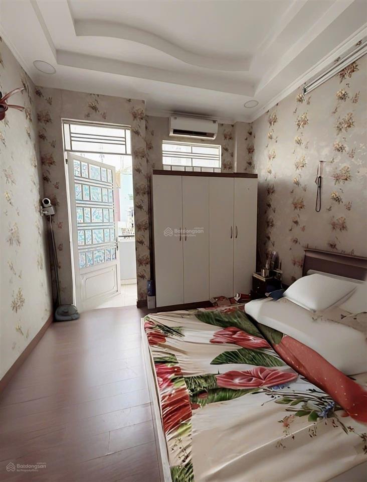 4 tầng hẻm xe hơi  1 căn ra mặt tiền