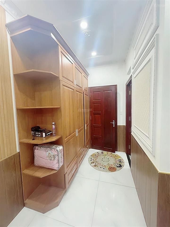 6 tầng thang máy  đường nhựa  điện âm an toàn