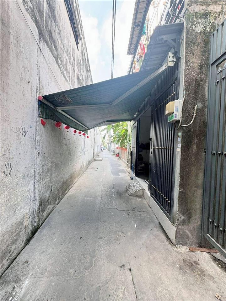 Giảm sâu chủ gấp bán nhà đường hương lộ 2.