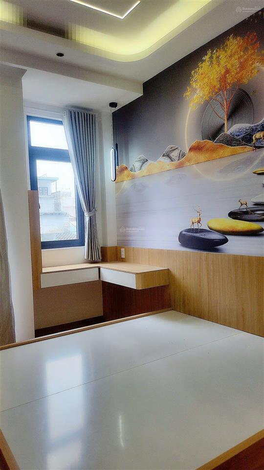 Nhà 5 tầng sang trọng xe hơi vào