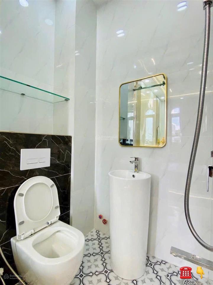 Bán nhà nguyễn thị minh khai  quận 1. giá 4tỷ630/72m2. đang cho thuê 30triệu. gần dinh độc lập