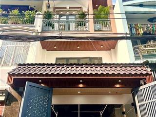 Bán nhà đường cmt8  quận 10. giá 4tỷ950/75,9m2. đang cho thuê 25triệu. gần công viên lê thị riêng