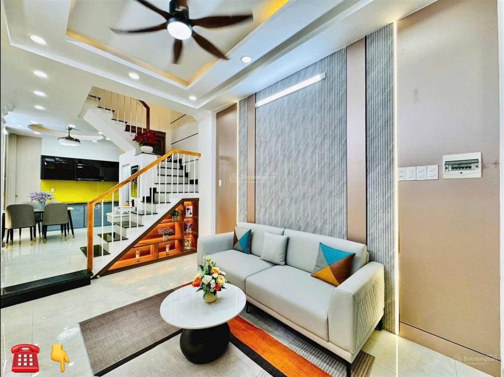 Bán nhà đường trần quang khải  quận 1. giá 4tỷ9/83,2m2. đang cho thuê 32triệu. gần beta cinemas