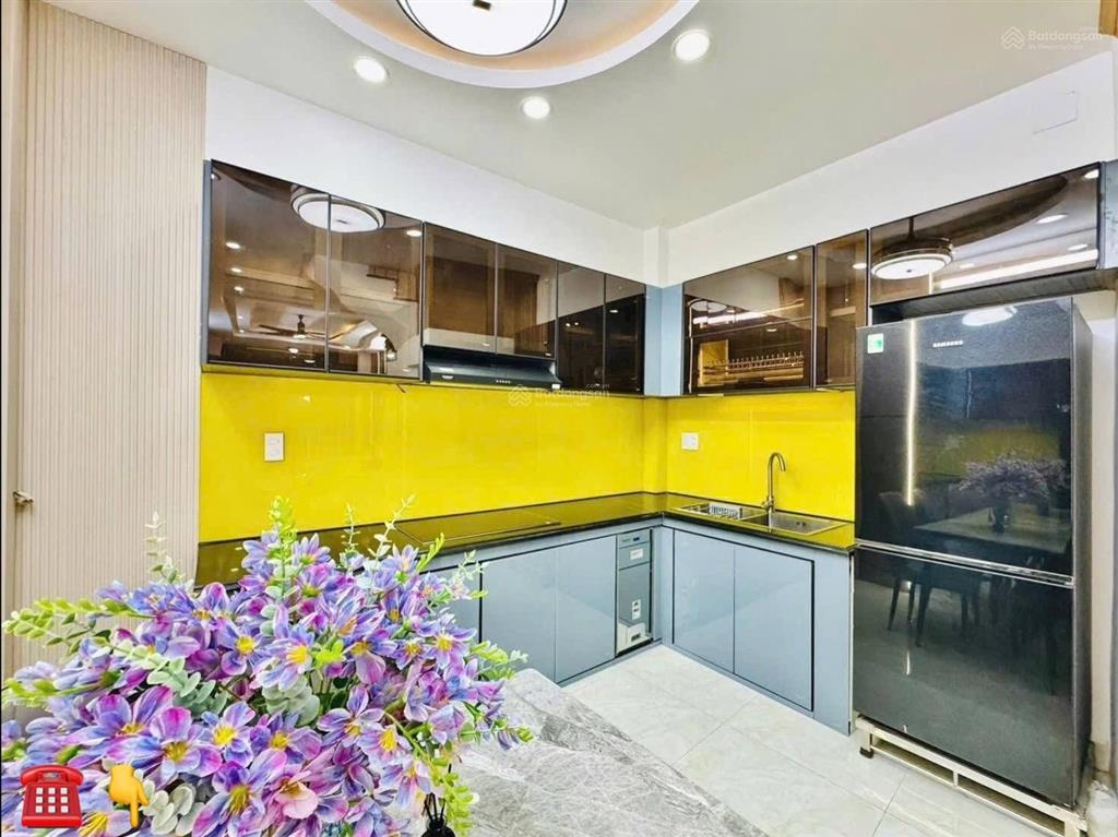 Bán nhà đường trần quang khải  quận 1. giá 4tỷ9/83,2m2. đang cho thuê 32triệu. gần beta cinemas