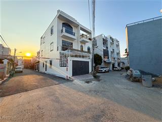 Bán đất lô góc 2 mặt tiền (dt 100m2  ngang 5m) đối diện trường tiểu học hoá an. giá chỉ 3,650 tỷ