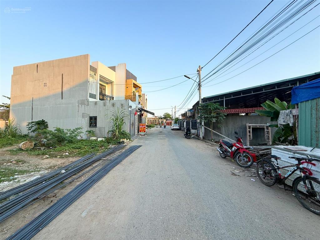 Bán đất lô góc 2 mặt tiền (dt 100m2  ngang 5m) đối diện trường tiểu học hoá an. giá chỉ 3,650 tỷ