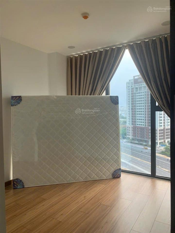 Bán căn hộ eco green saigon quận 73 pnshrview thoáng nhìn ra q1