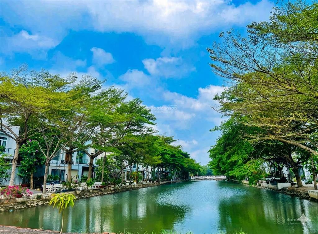 Bán nhà mới đẹp view sông khu tdc phú mỹ, phạm hữu lầu q7 có thang máy 5x18 đường nhựa oto 8m