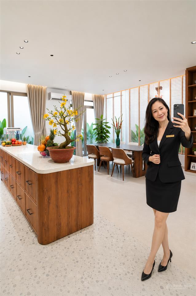 Cần bán nhanh biệt thự nguyễn văn quỳ q7  157,5m2  chỉ 111 triệu/m  ngang 9x17,5m  mt đường 12m