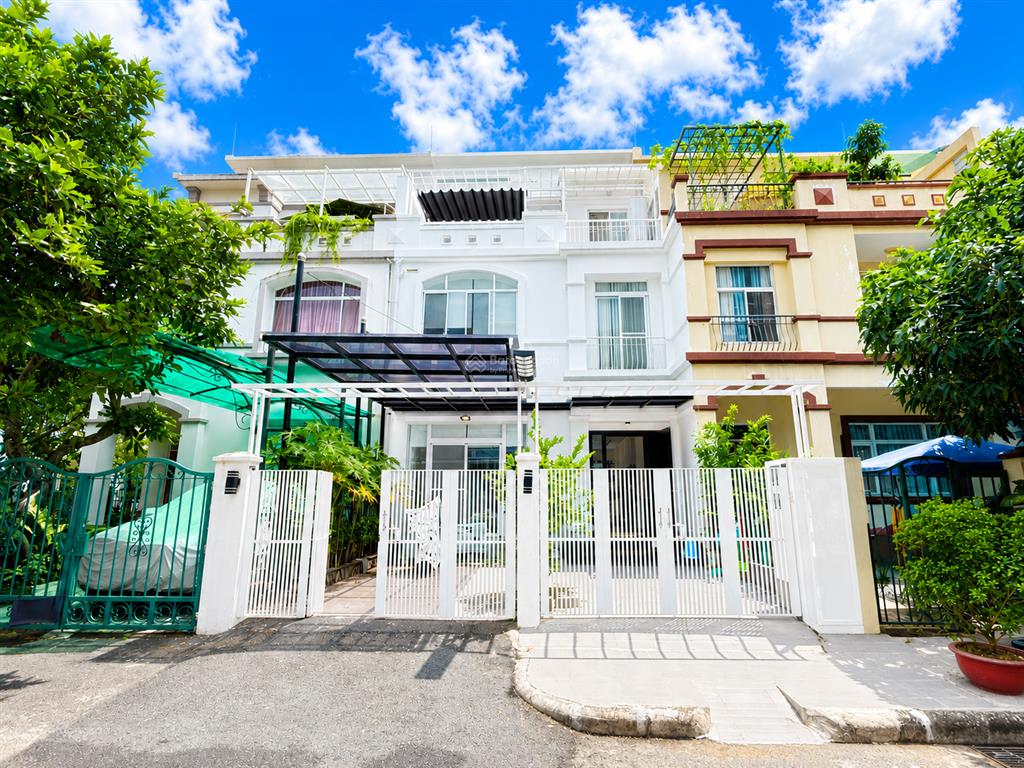 [giá tốt] biệt thự hưng thái  phú mỹ hưng 7x18m = 126m