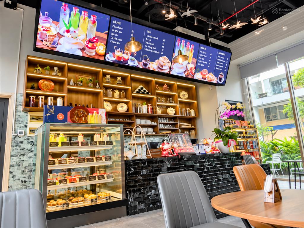 Cho thuê shop midtown m6 view sông  tầng dưới 40m, trên 40m