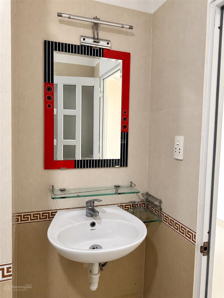 Cho thuê văn phòng nguyên căn 4x20m mặt tiền cao thị chính phú thuận, q7