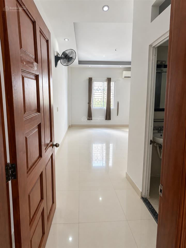 Cho thuê văn phòng nguyên căn 4x20m mặt tiền cao thị chính phú thuận, q7