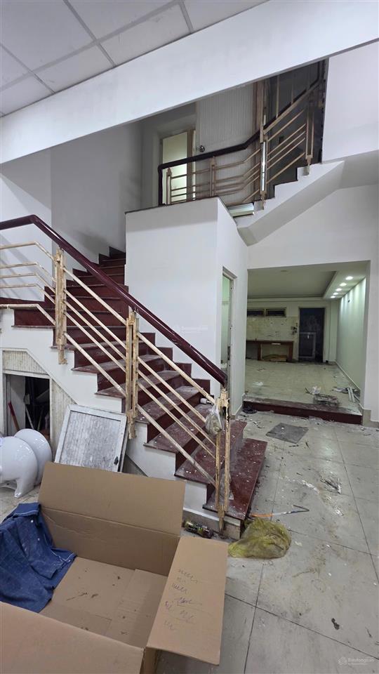 Cho thuê mặt bằng nguyễn thị thập lâm văn bền, q7  giá tốt