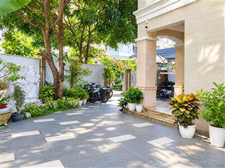 Cho thuê nhà góc 2 mặt tiền  phú mỹ hưng  q7