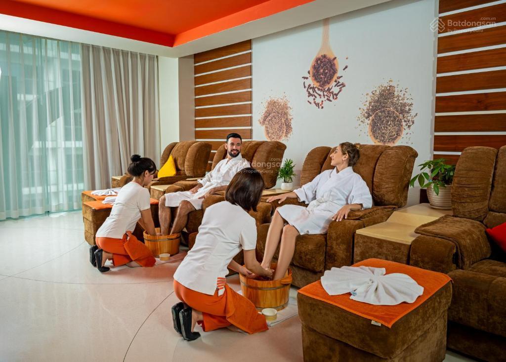 Chủ cần bán gấp căn 2pn à la carte view biển mỹ khê đn  sẵn sổ  giá giảm sâu cho khách thiện chí
