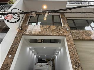 Cần bán nhà xây mới 7 tầng, mặt ngõ 335 bát khối. ô tô vào nhà như hình 50m2 , 2 mặt thoáng