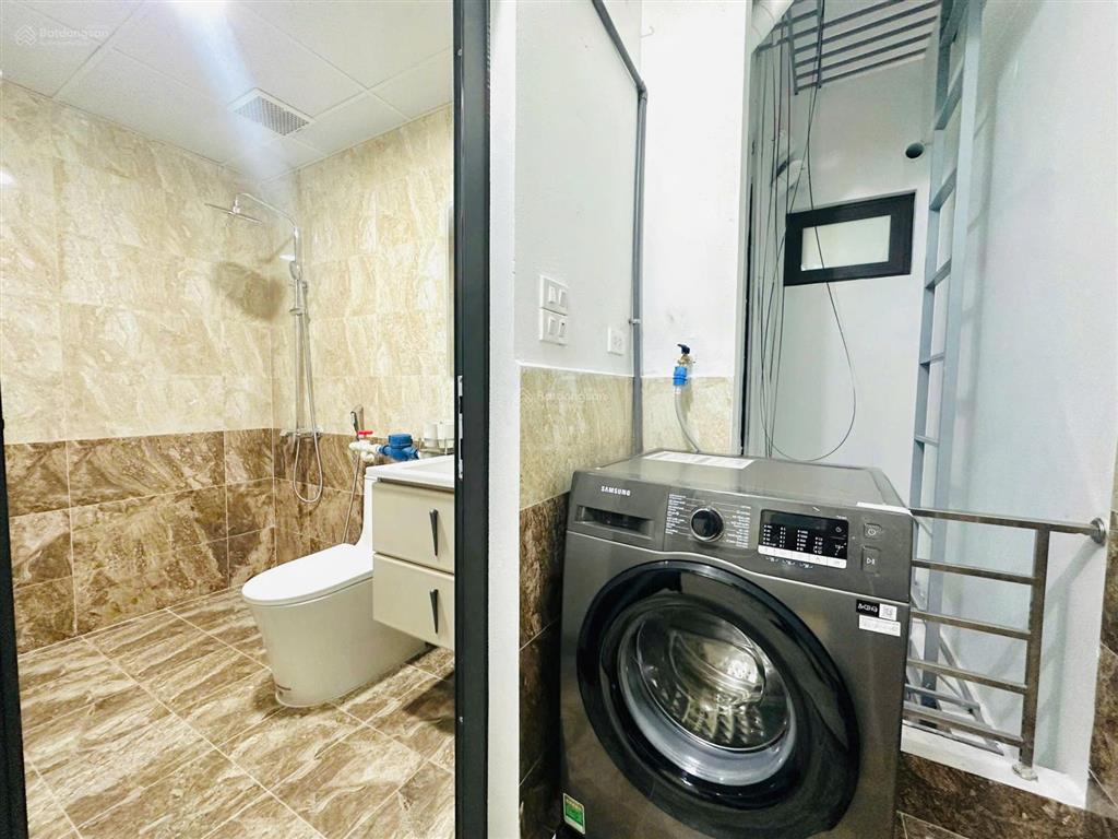 Ảnh thật nhà thật 100% nhà mới phú diễn, máy giặt riêng ở luôn ô tô đỗ cửa