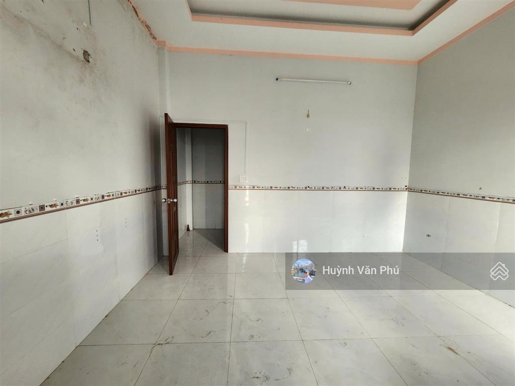 Ngân hàng cần thanh lý nhà ngang 8,9m dt 64m2 ở ngay, tân đông hiệp, dĩ an