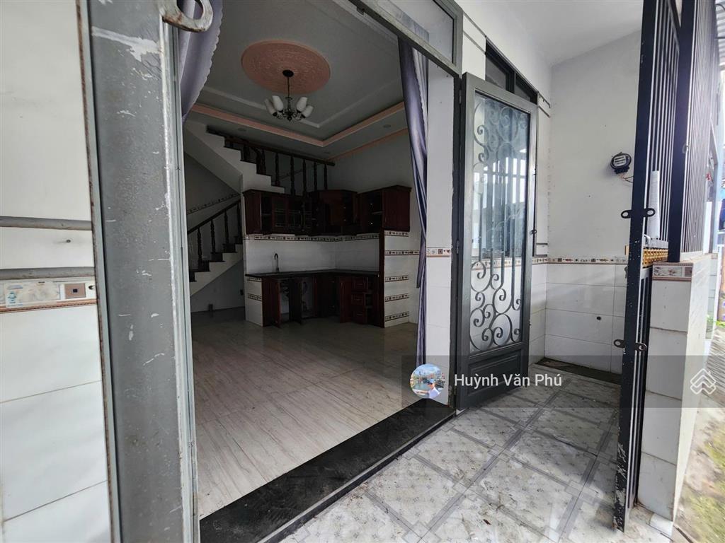 Ngân hàng cần thanh lý nhà ngang 8,9m dt 64m2 ở ngay, tân đông hiệp, dĩ an