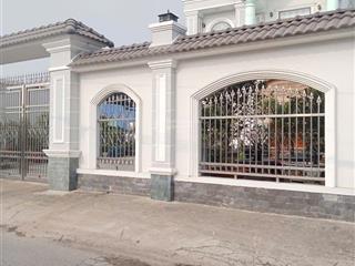 Duy nhất còn 1 lô ac đầu tư. không nên bỏ qua lô đất này. 2.15 tỷ rẻ hơn so với sung quanh 200 triệ