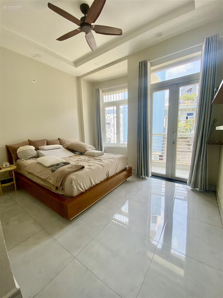 Bán nhà hẻm xe hơi, bình trưng tây, quận 2  52m2 (4x13m)  3 tầng  đường ô tô đậu cửa  7.75 tỷ
