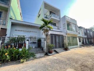 Bán nhà kdc bách khoa phú hữu, quận 9  72m2 (5.52x13.1m) nhà trệt + lửng sát global city 6.8tỷ