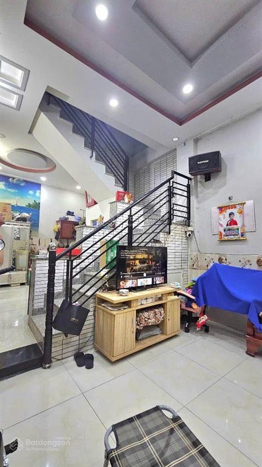 Vị trí đẹp  xe hơi 5m ngon  nhà 2 tầng kiên cố mới đẹp vào ở ngay  ngay đất mới  bình trị