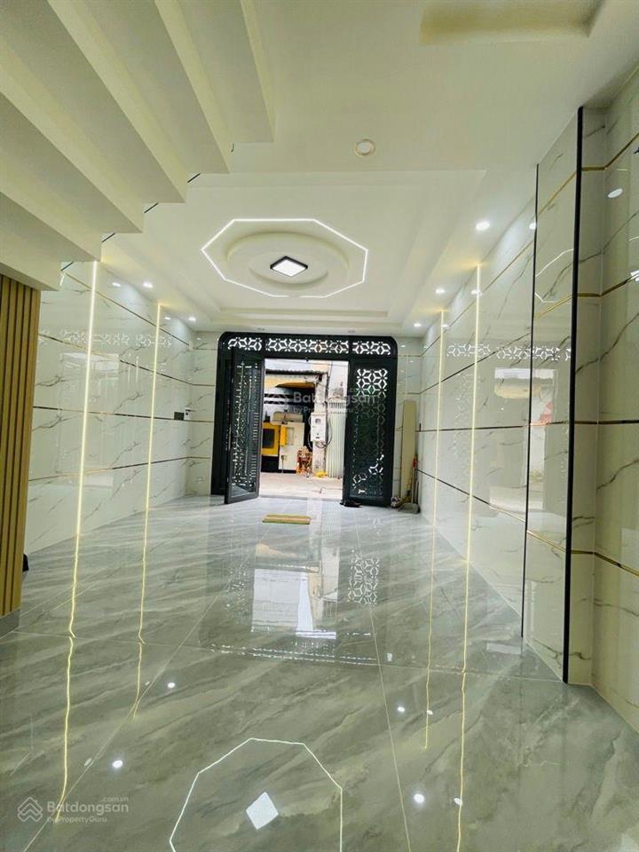 Cạnh khu tên lửa 55 m 5 tầng 4 pn wc nhà đầy đủ công năng nhà mới đẹp chủ tặng full