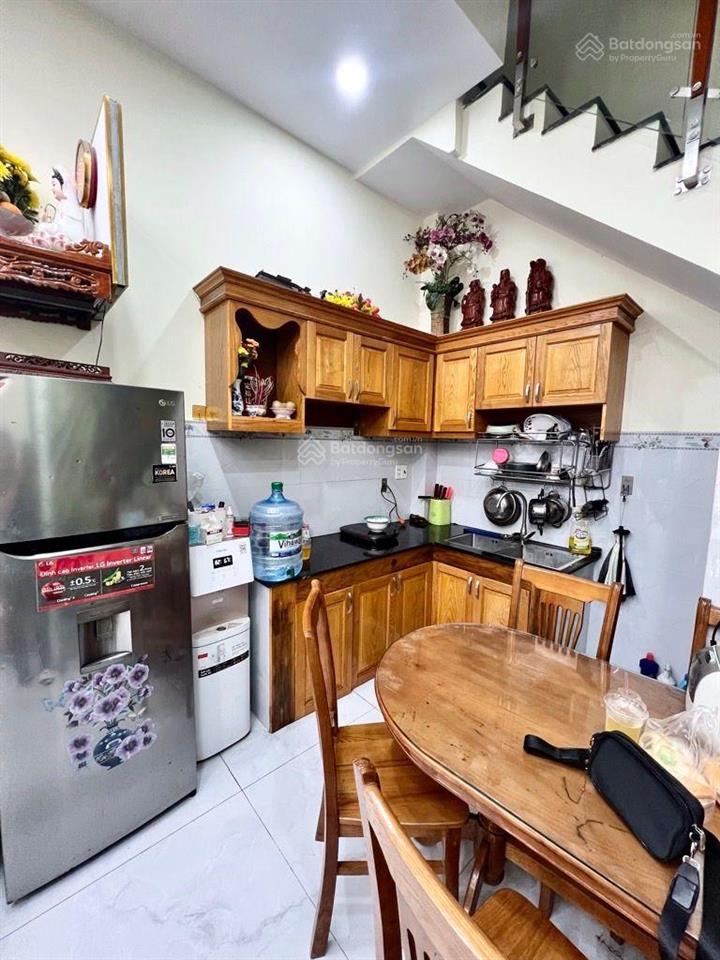 Nhà đẹp 4 tầng hương lộ 2 sát bệnh viện bình tân dt 4 x 12m (48 m2), kết cấu 1 trệt 3