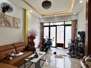 Nhà 4 tầng hẻm 7 m 1/ sẹt dt 4 x 10m (41 m2), kết cấu 1 trệt 3 lầu ,gồm 4 phòng ngủ 3 wc, phòng kh