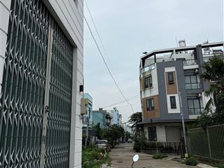 Ngay tỉnh lộ 10 54 m 2 tầng 4 x 14 m giá 3.6 tỏi hẻm xe hơi tránh nhau 6 m nhà mới đẹp