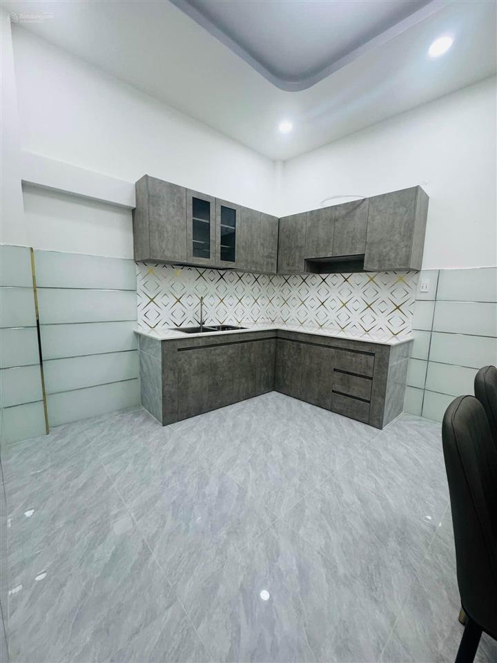 Bình tân cạnh khu tên lửa 44 m² tầng 4 x 11 m giá 4.** tỏi tl hẻm xe hơi nhà mới đẹp d