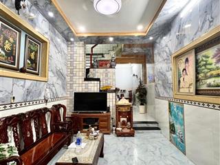 Nhà đẹp ngay 2 mặt tiền tỉnh lộ 10  sát chợ bà hom thuộc đường số 1 nhỉnh 6 tỷ  dt 4 x 17m = 68m2