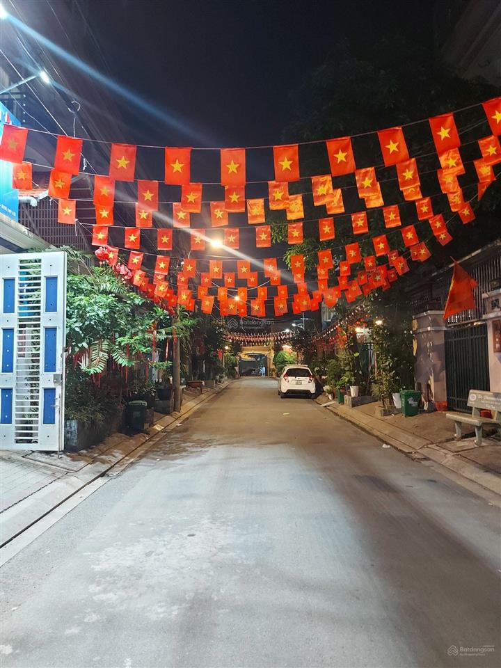 Biệt thự q12 8 x 17 m 137 m giá 10 x tỏi tl chủ gấp bán nhà đẹp, hoàng xóm dân trí cao + nh