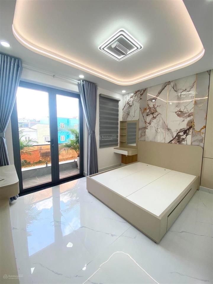 Nhà 5 tầng 5pn 6wc có thang. máy 450 k có phòng sông hơi tặng nội thất hẻm 6m