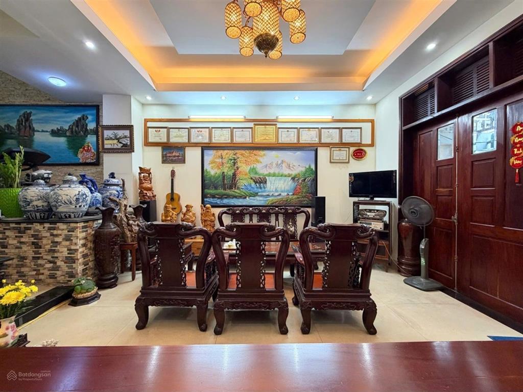 Vip  khu phân lô cách mạng tháng tám q3  ngay ga metro cách mạng tháng tám  hẻm nhựa kinh doanh