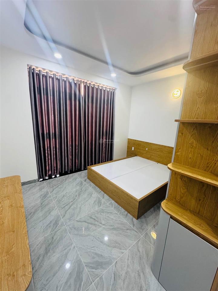 Nhà mới 5 tầng sát tên lửa 65 m 5 tầng 4.2 x 15 m giá 7 tỏi xíu tl nhà mới xây mua