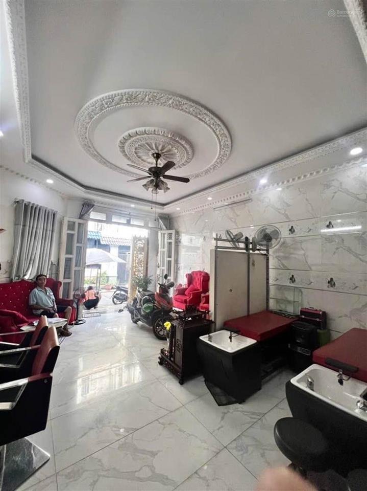 Nhà đẹp 5 tầng diện tích khủng 87m2, 5,5 m x 16 m căn góc quá tuyệt vời vừa ở vừa kin