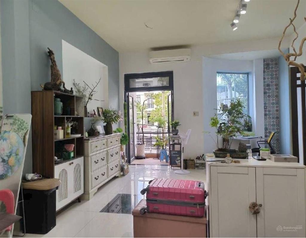 Mặt tiền đường số 1, 100m2 5 x 20 m giá gấp bán giảm 19,xtỷ tl chính chủ không có căn thứ 2 tại