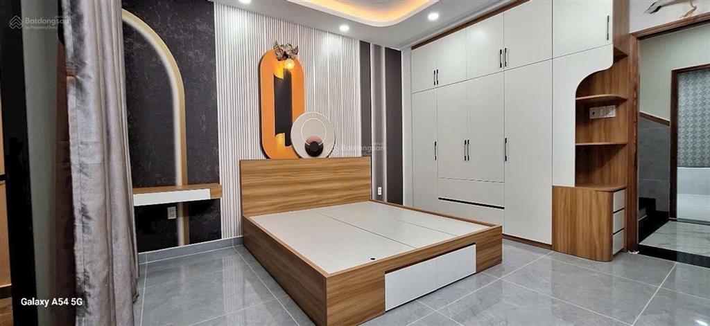 Siêu phẩm trung tâm  ngang lớn hơn 4m  nhà đẹp 6 tầng kiên cố  64m2  ngay khu vip hương lộ 2