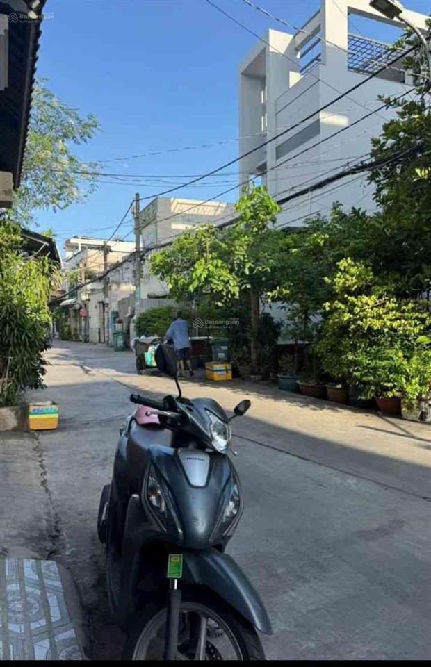 Tổng giảm 900 triệu  giá mới 6,x tỷ. tl mạnh. trả là bán, chủ định cư gấp bán trong 1 tuần