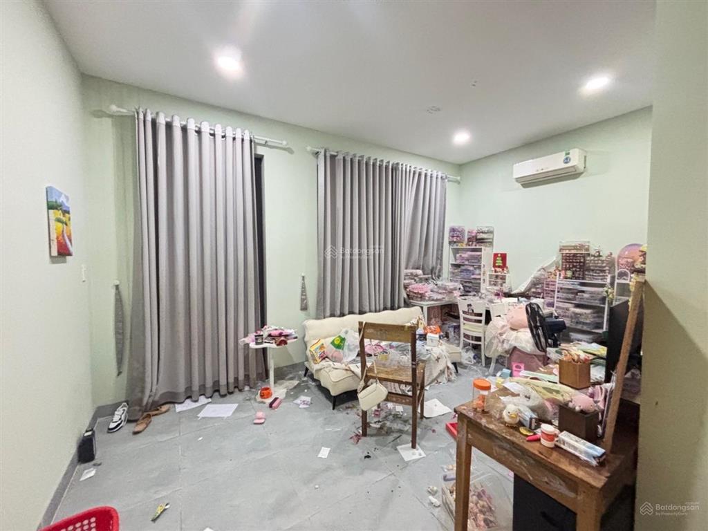 Hẻm đẹp to như mặt tiền kinh doanh 10 m có lề đường mặt tiền kinh doanh đa ngành nghề