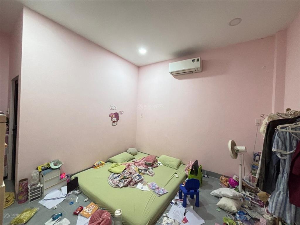 Hẻm đẹp to như mặt tiền kinh doanh 10 m có lề đường mặt tiền kinh doanh đa ngành nghề