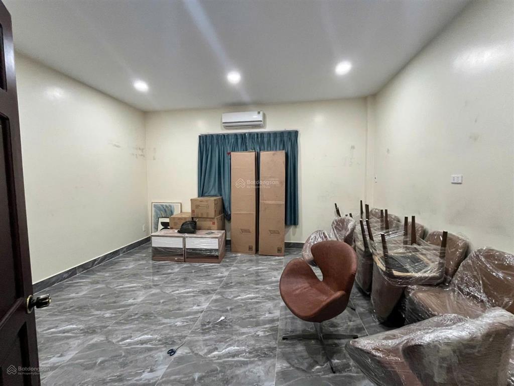 Siêu phẩm khu tên lửa đối diện cty ponchen  khu phân lô đồng bộ 80 m 4 tầng + diện tí